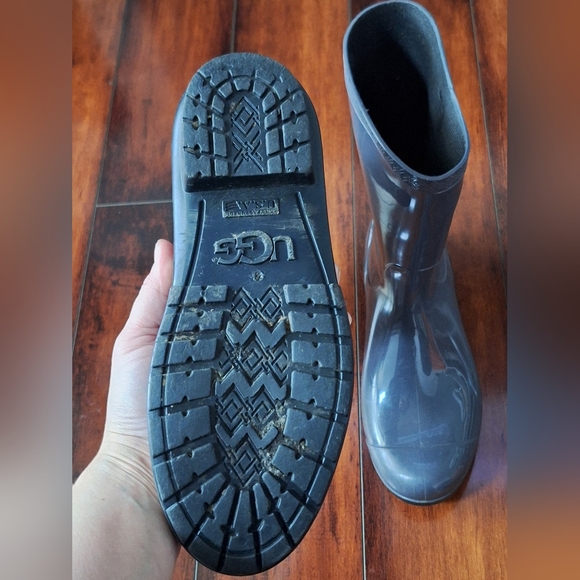 UGG Gray Rubber Rain Boots Size 8 Women’s Waterproof Mid Calf - Picture 9 of 10